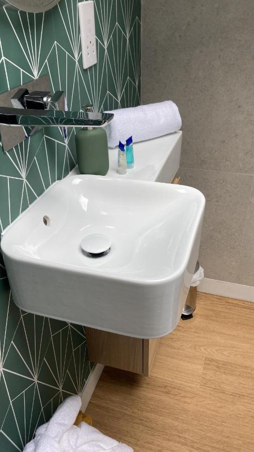 Central Ensuite Guest Unit With Ac And Free On-Street Parking Hove Extérieur photo